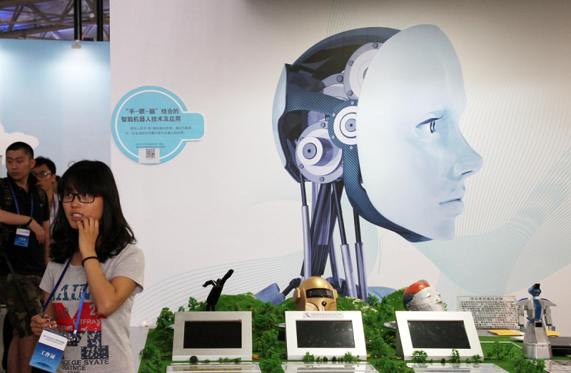 杭州语音机器人：改变交流方式的智能助手