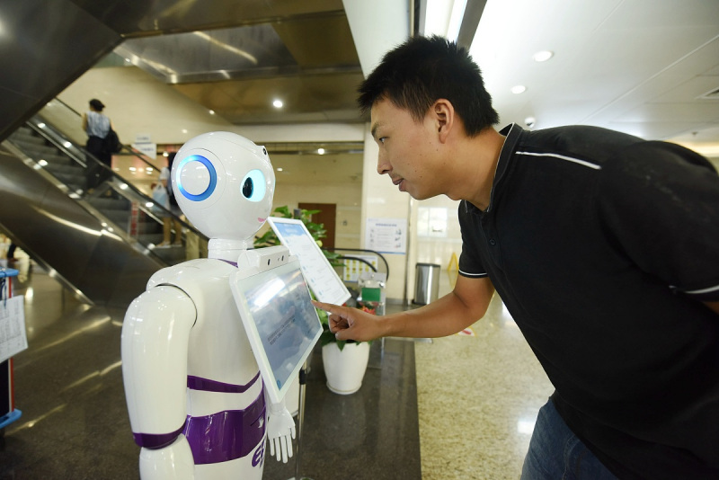机器人呼叫：现代技术为人类生活带来的改变